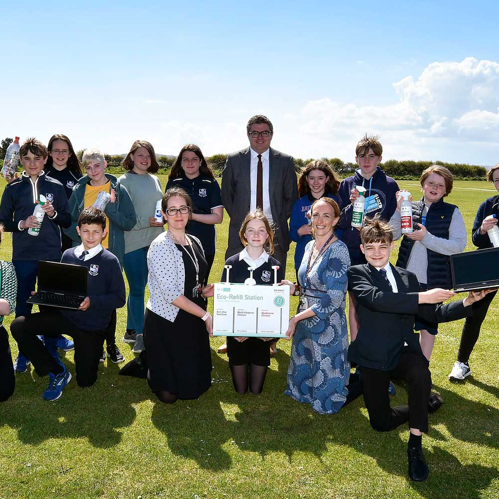 Eskdale-School-Students-Go-Green-Thanks-to-Whitby-Gazette-and-Richard-Ponter-for-the-photo (Square)